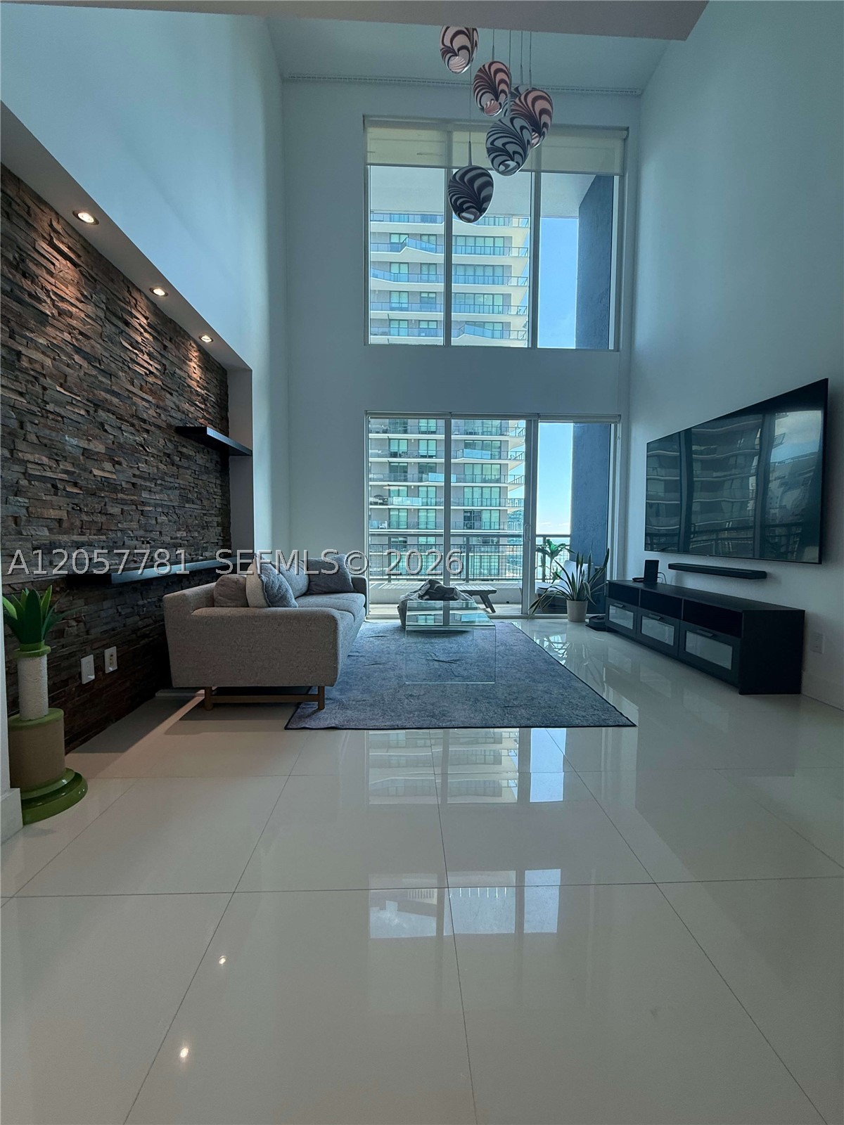 60 SW 13th St #3808, Miami FL 33130