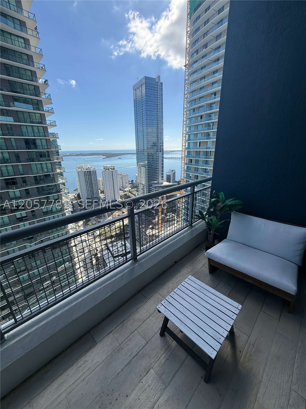 60 SW 13th St #3808, Miami FL 33130