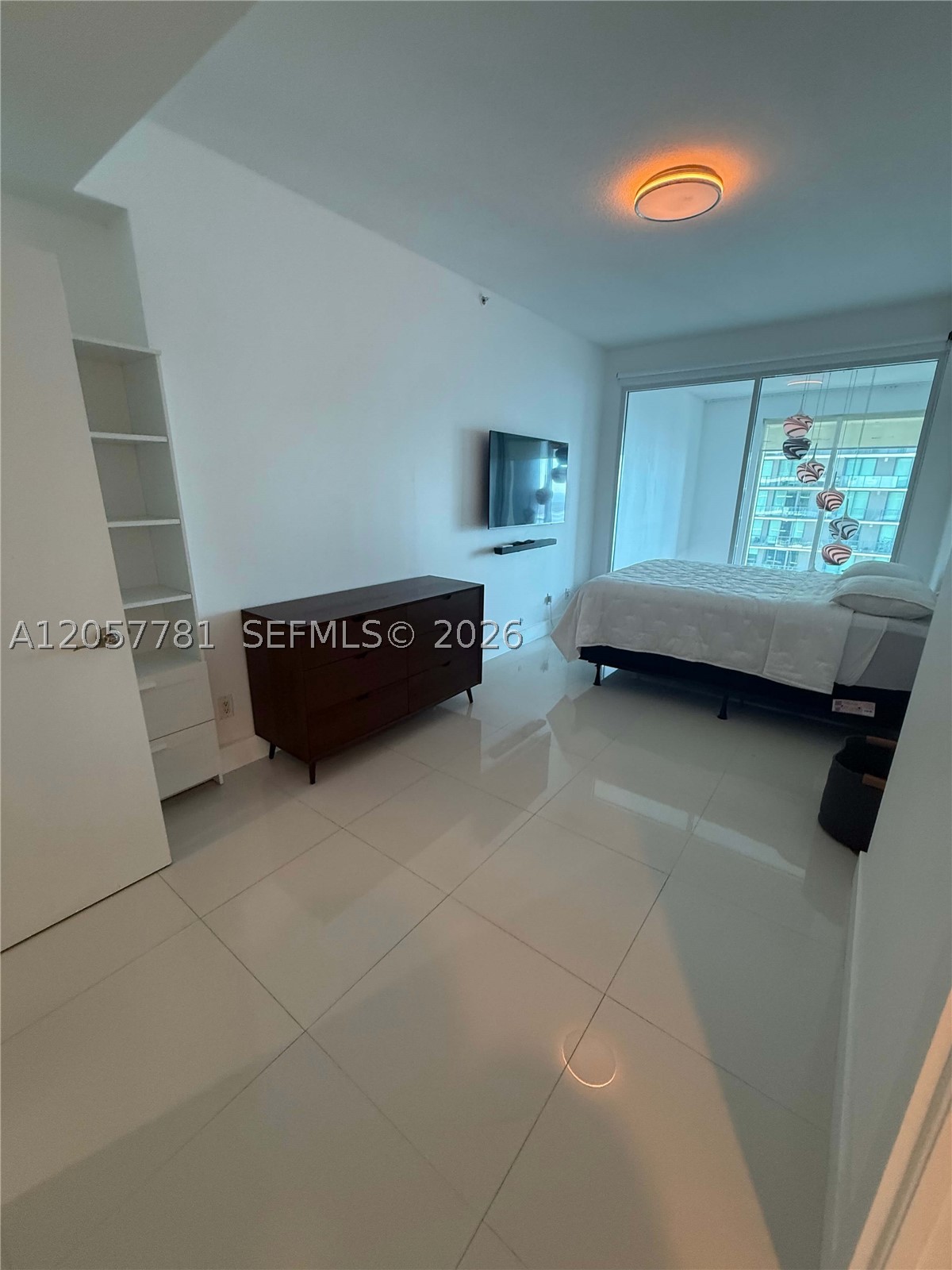 60 SW 13th St #3808, Miami FL 33130