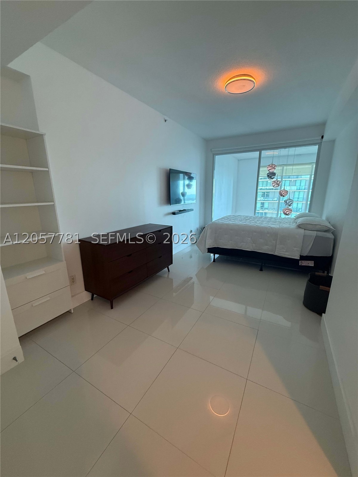 60 SW 13th St #3808, Miami FL 33130