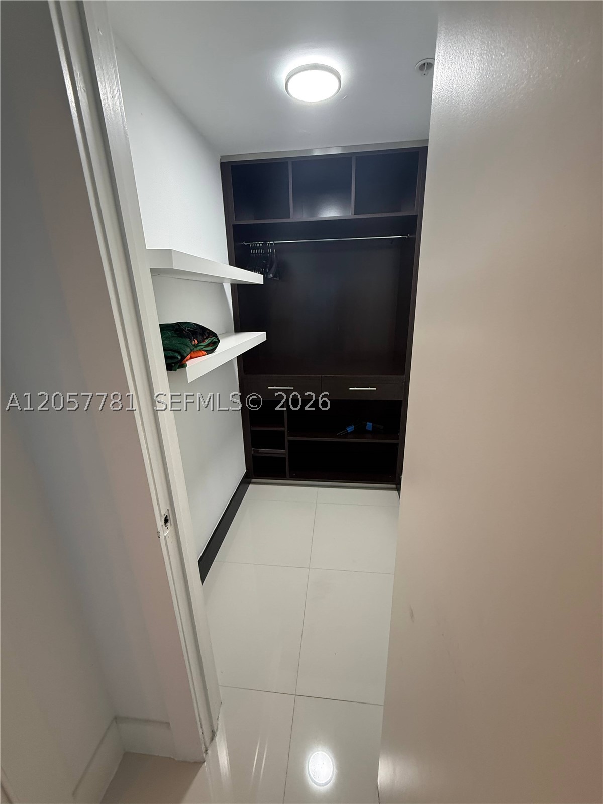 60 SW 13th St #3808, Miami FL 33130