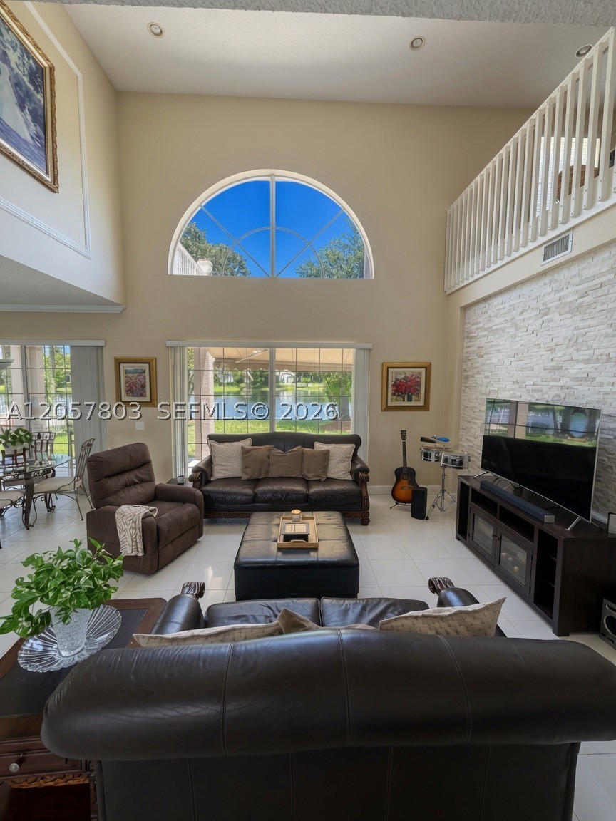 340 SW 167th Ave, Pembroke Pines FL 33027