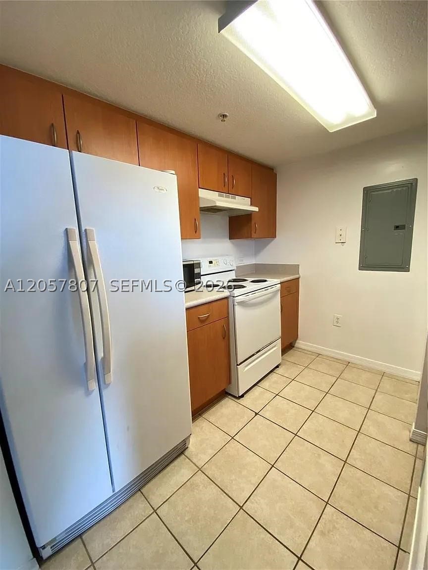 816 NW 11th St #1203, Miami FL 33136