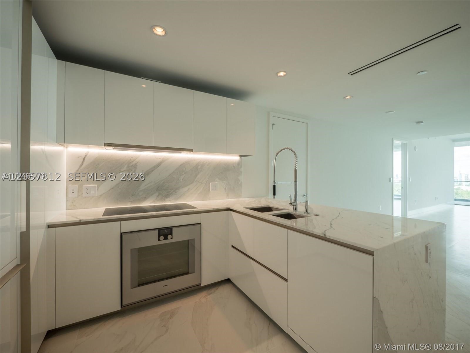10201 Collins Ave #1005, Bal Harbour FL 33154