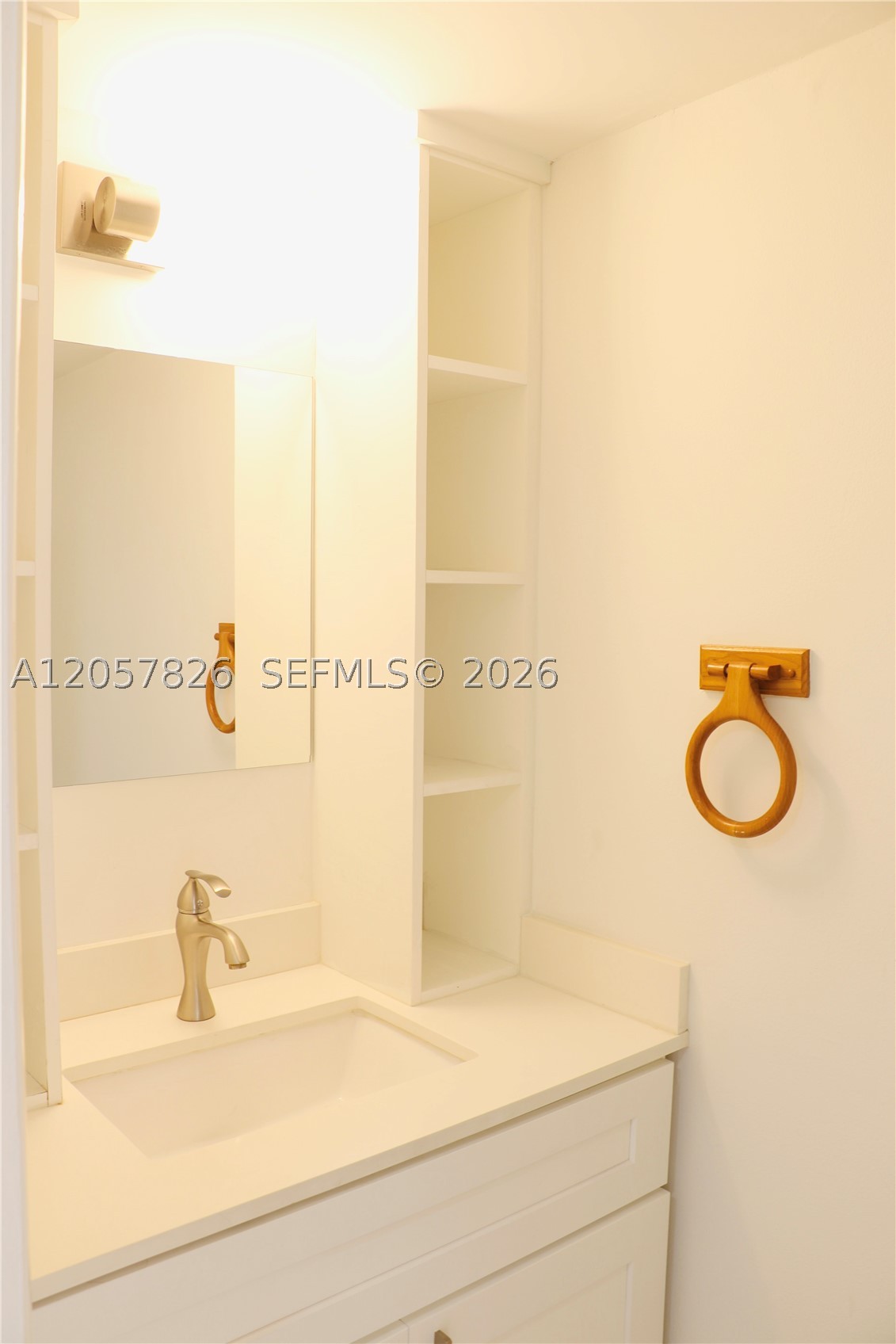 6900 Bay Dr #4A, Miami Beach FL 33141