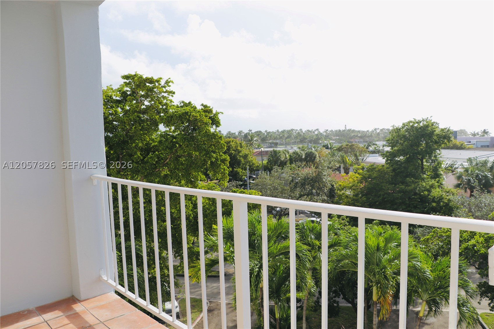 6900 Bay Dr #4A, Miami Beach FL 33141