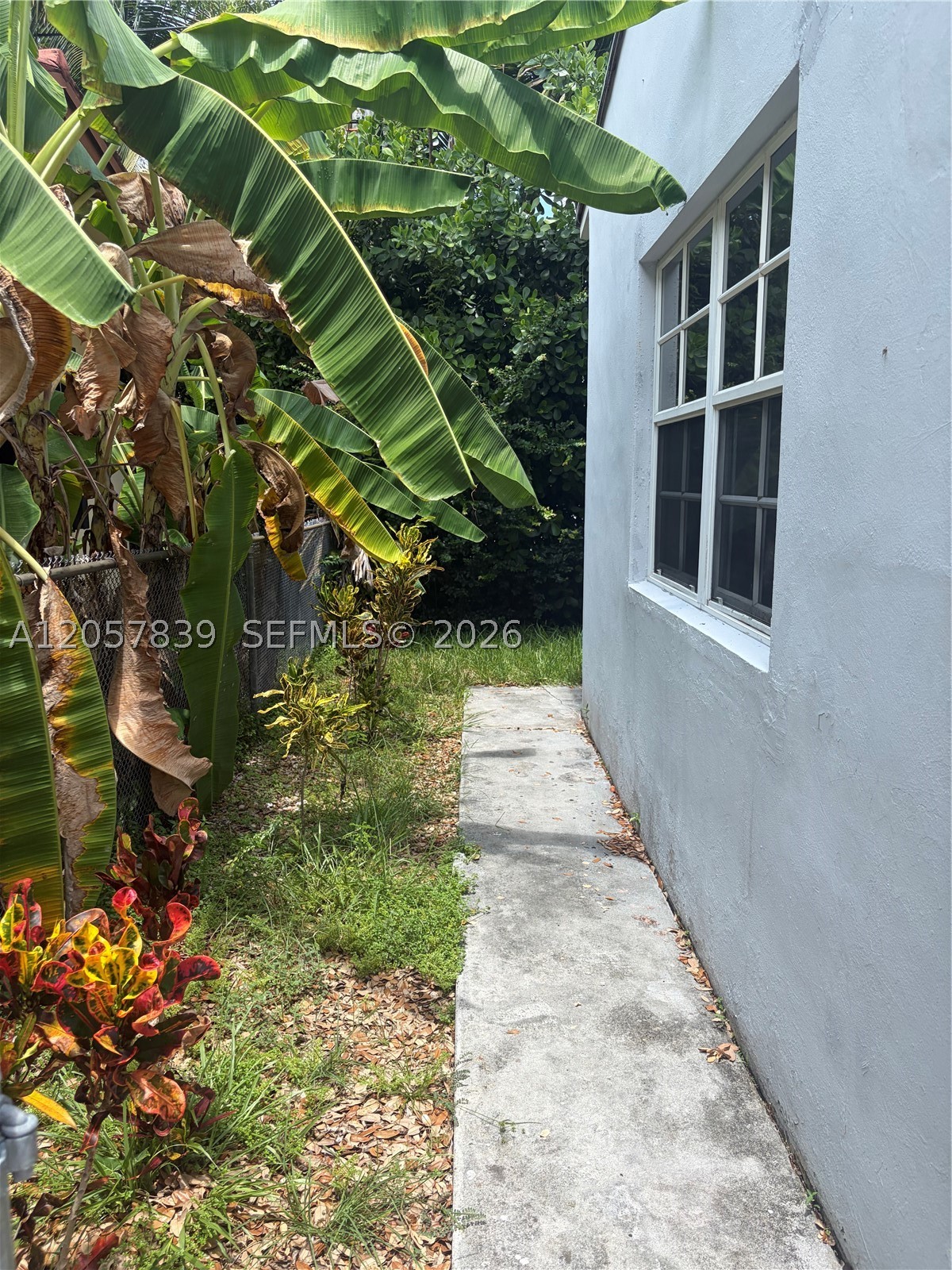 6625 Nervia St, Coral Gables FL 33146