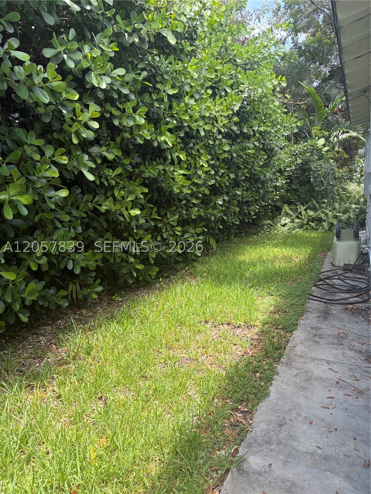 6625 Nervia St, Coral Gables FL 33146