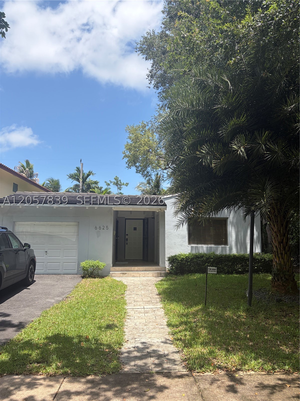 6625 Nervia St, Coral Gables FL 33146
