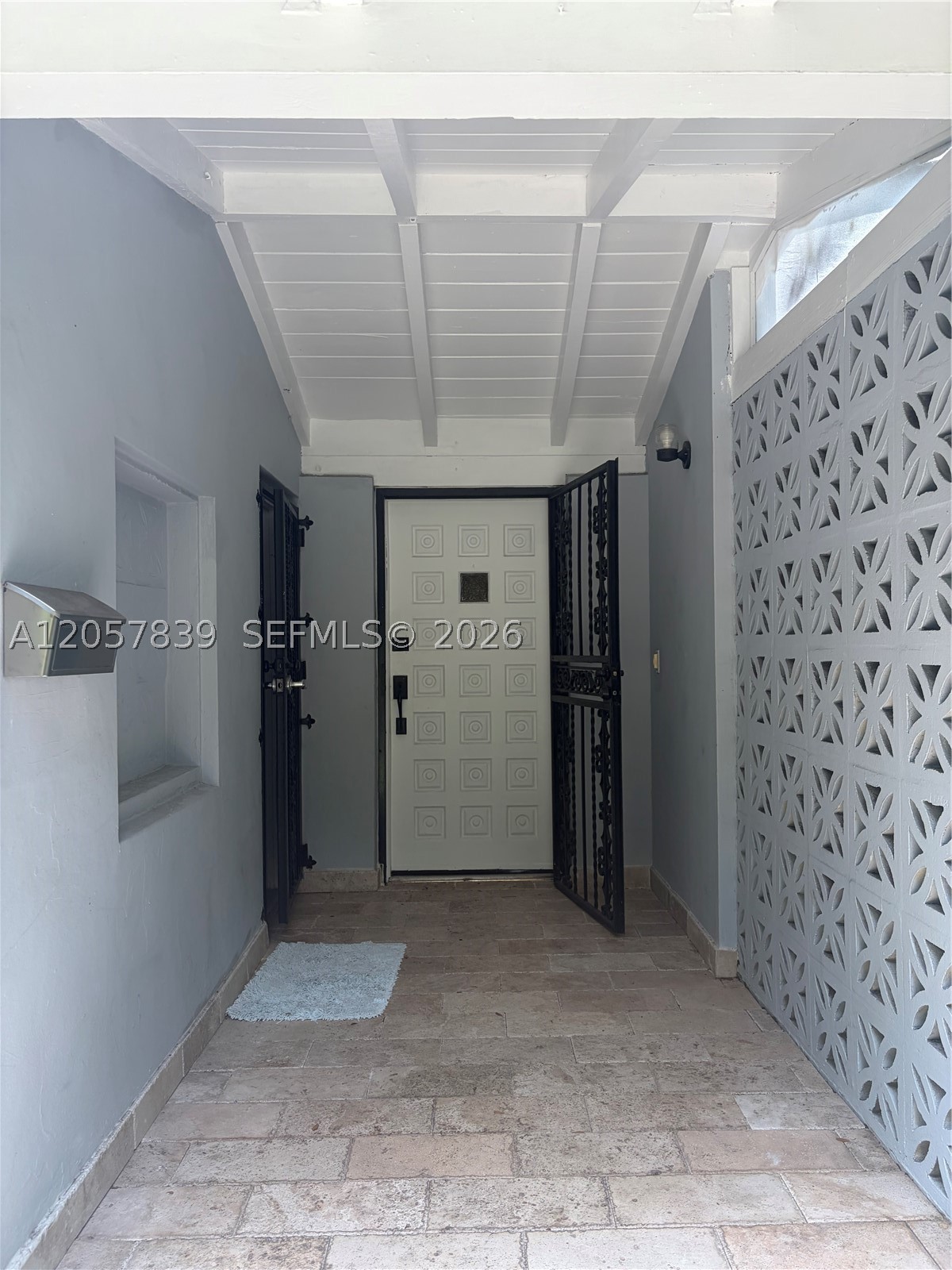 6625 Nervia St, Coral Gables FL 33146