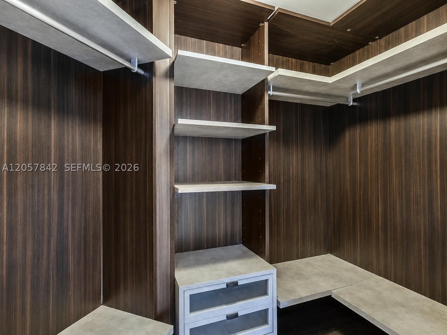 801 S Miami Ave #3906, Miami FL 33130