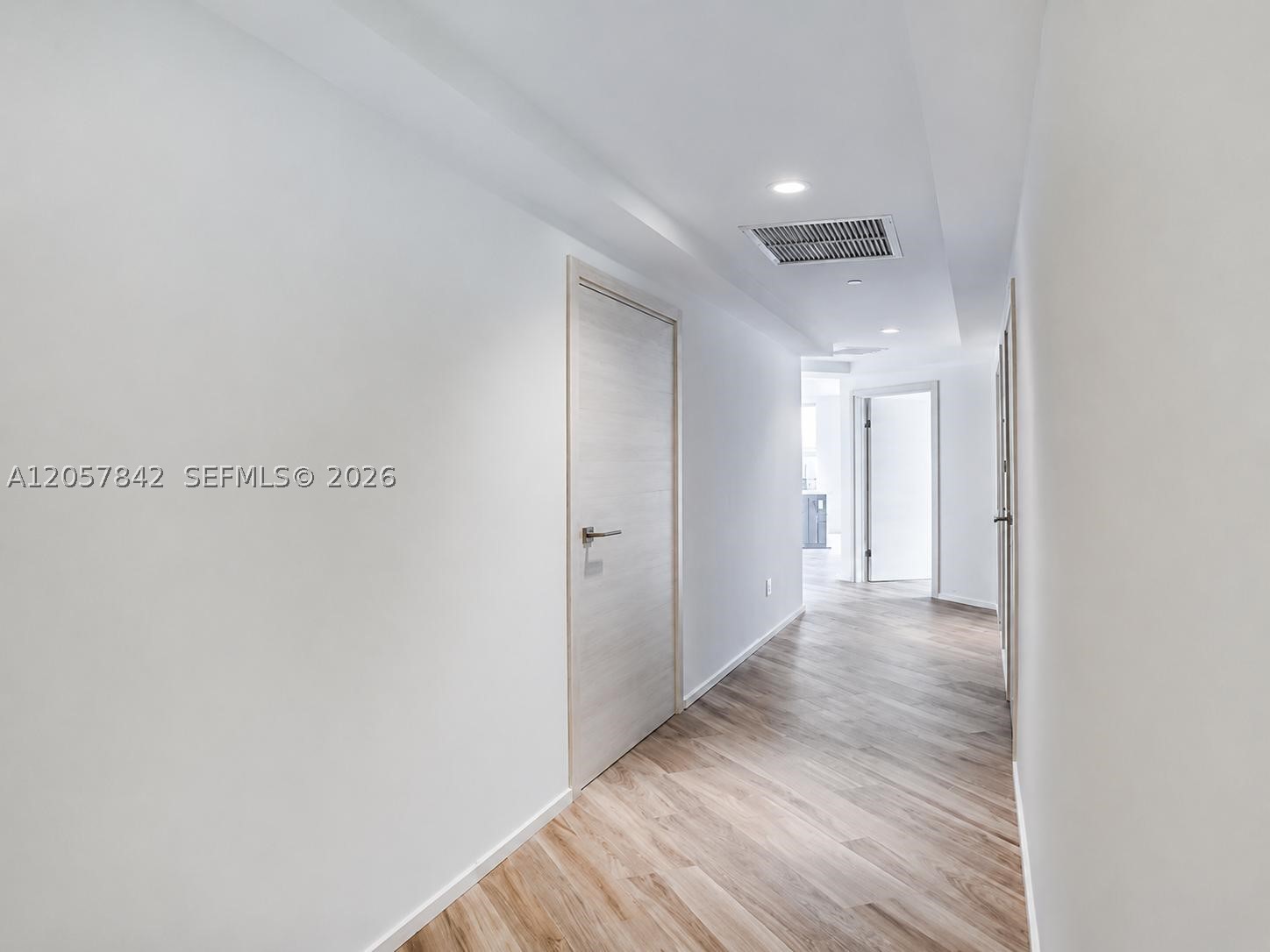 801 S Miami Ave #3906, Miami FL 33130