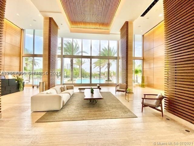 16385 Biscayne Blvd #702, North Miami Beach FL 33160