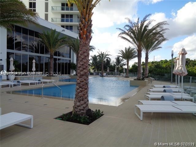16385 Biscayne Blvd #702, North Miami Beach FL 33160