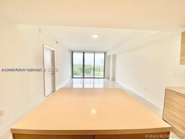 16385 Biscayne Blvd #702, North Miami Beach FL 33160