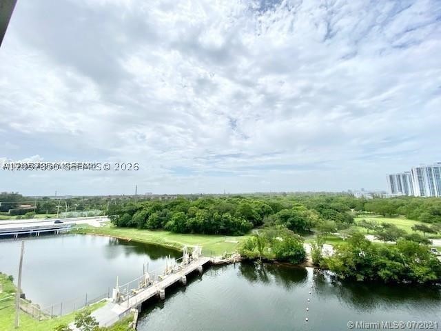 16385 Biscayne Blvd #702, North Miami Beach FL 33160