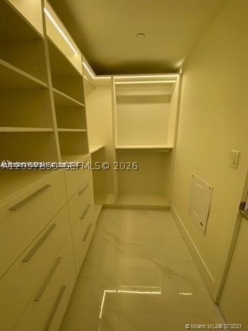 16385 Biscayne Blvd #702, North Miami Beach FL 33160
