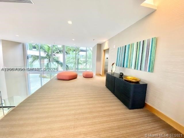 16385 Biscayne Blvd #702, North Miami Beach FL 33160