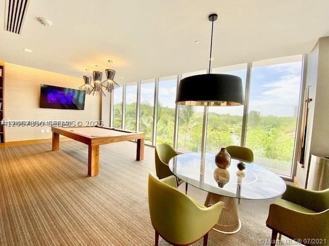 16385 Biscayne Blvd #702, North Miami Beach FL 33160
