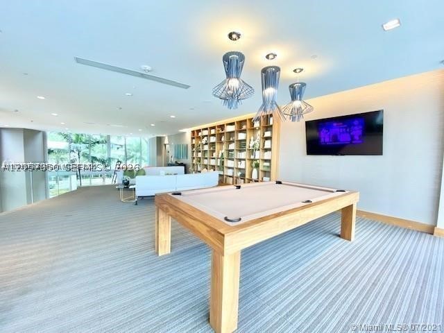 16385 Biscayne Blvd #702, North Miami Beach FL 33160
