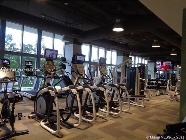 16385 Biscayne Blvd #702, North Miami Beach FL 33160