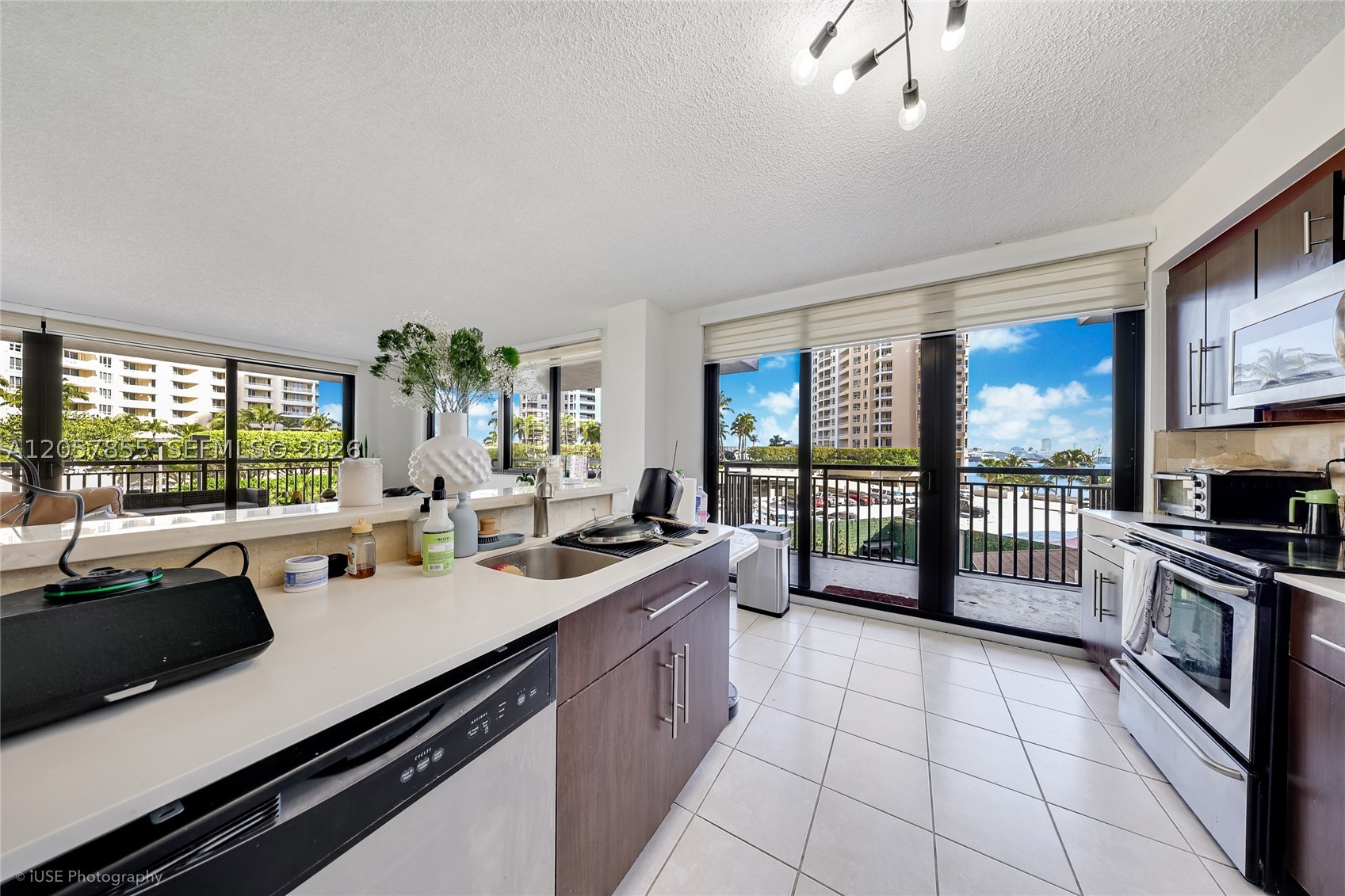 540 Brickell Key Dr #608, Miami FL 33131