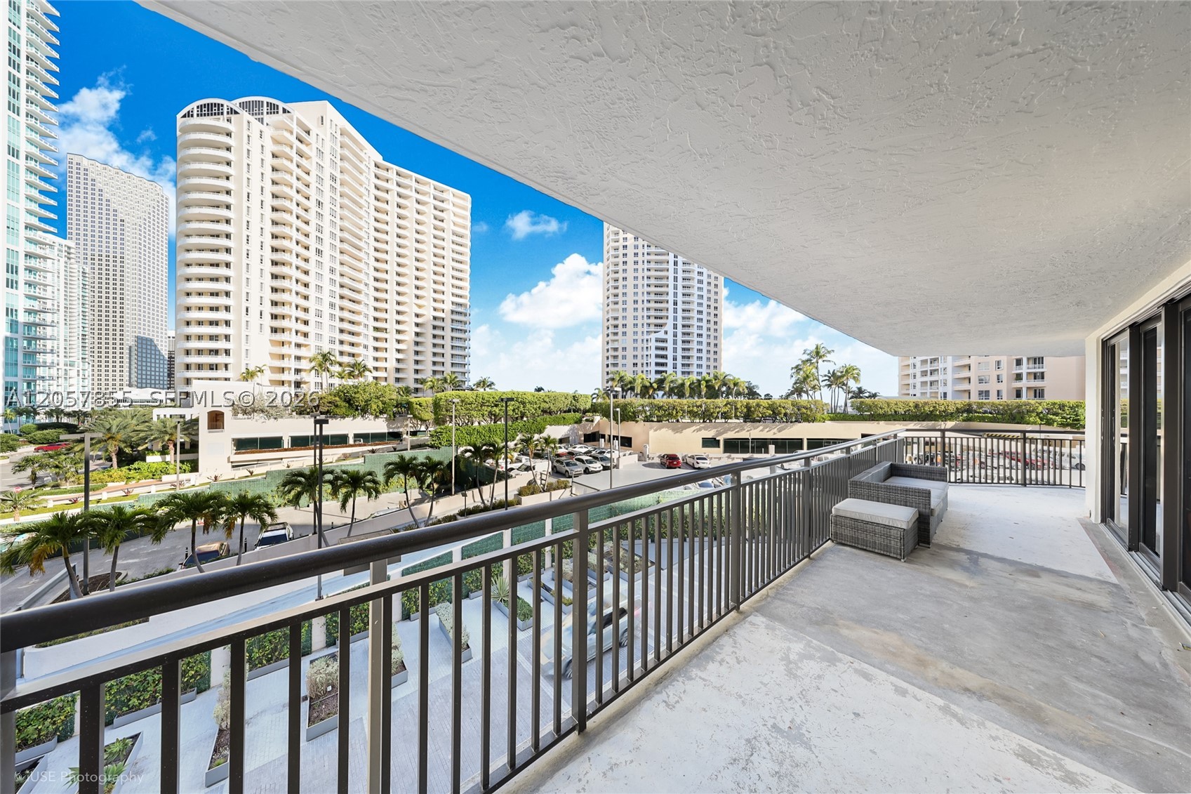 540 Brickell Key Dr #608, Miami FL 33131