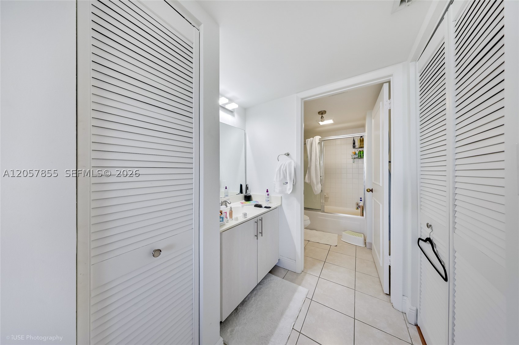 540 Brickell Key Dr #608, Miami FL 33131