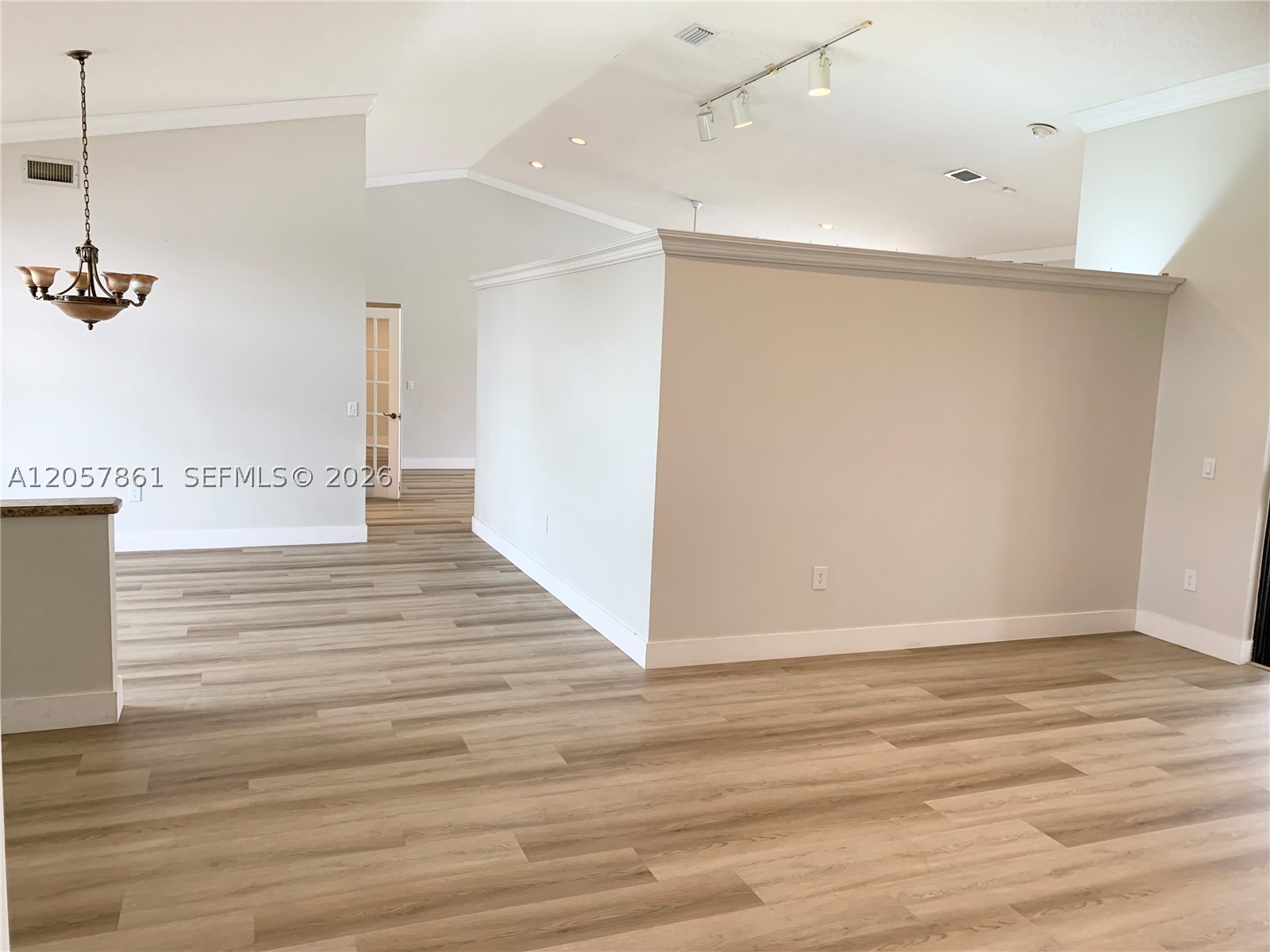 19331 NW 8th St, Pembroke Pines FL 33029