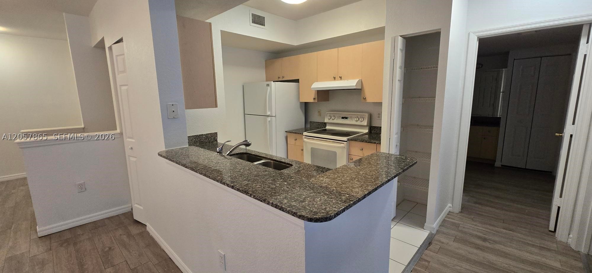 2589 Centergate Dr #202, Miramar FL 33025
