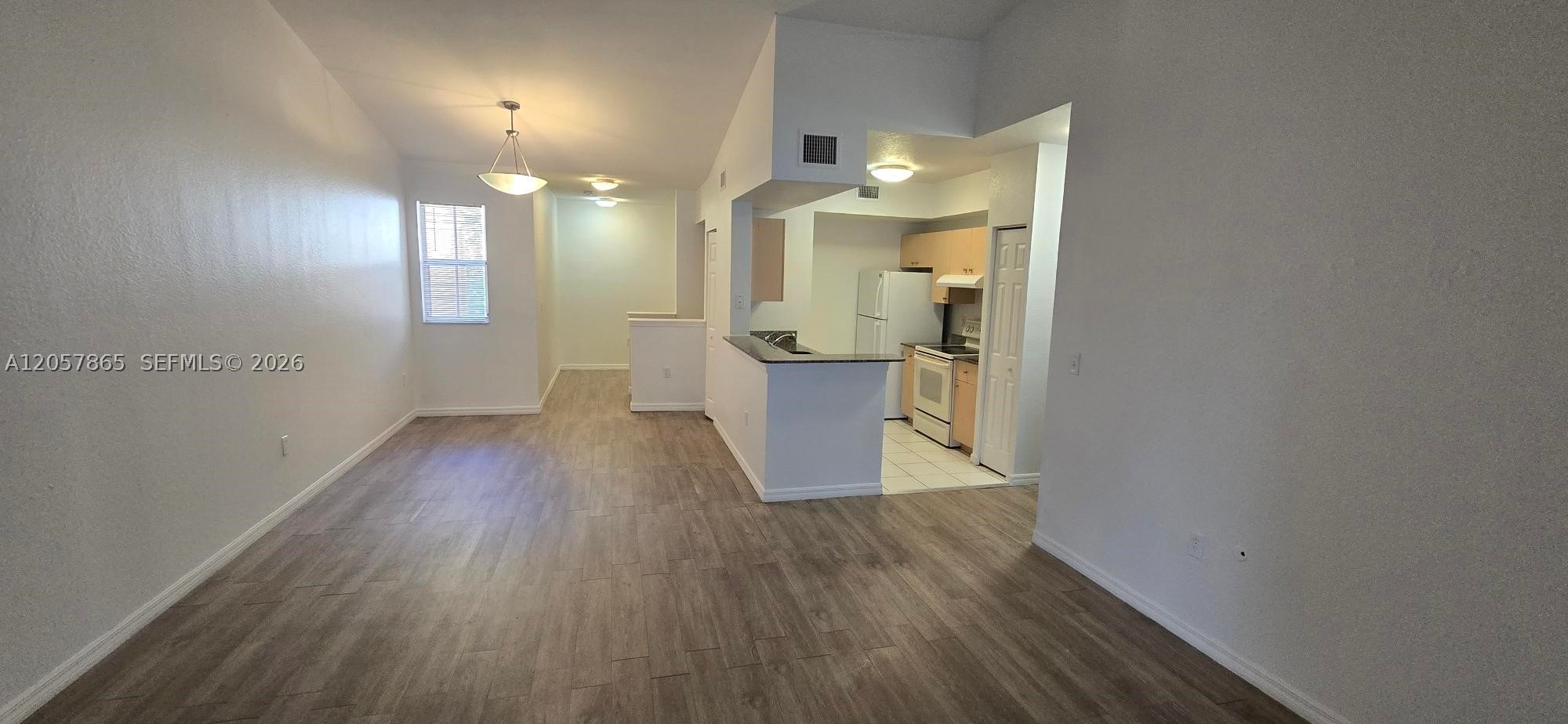 2589 Centergate Dr #202, Miramar FL 33025