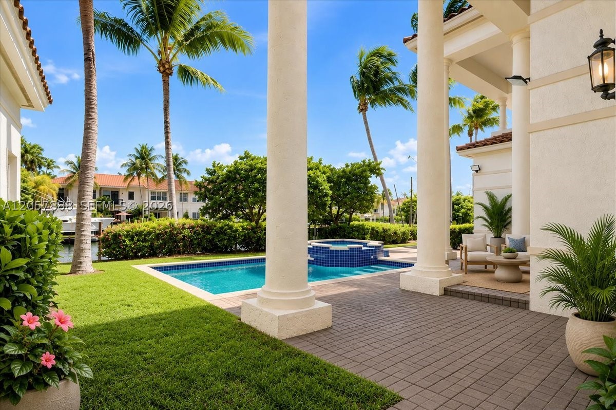 996 Sanibel Dr, Hollywood FL 33019