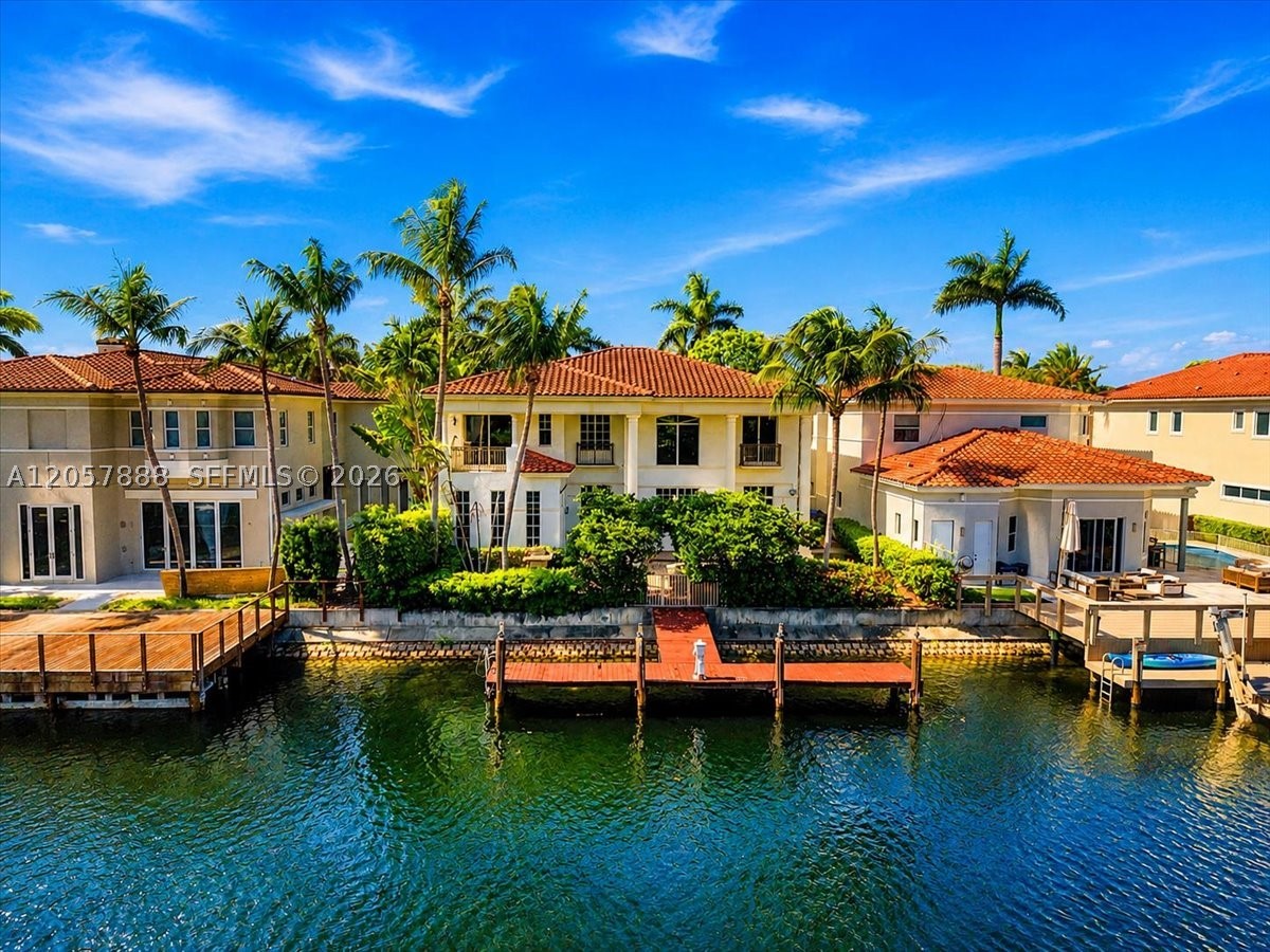 996 Sanibel Dr, Hollywood FL 33019