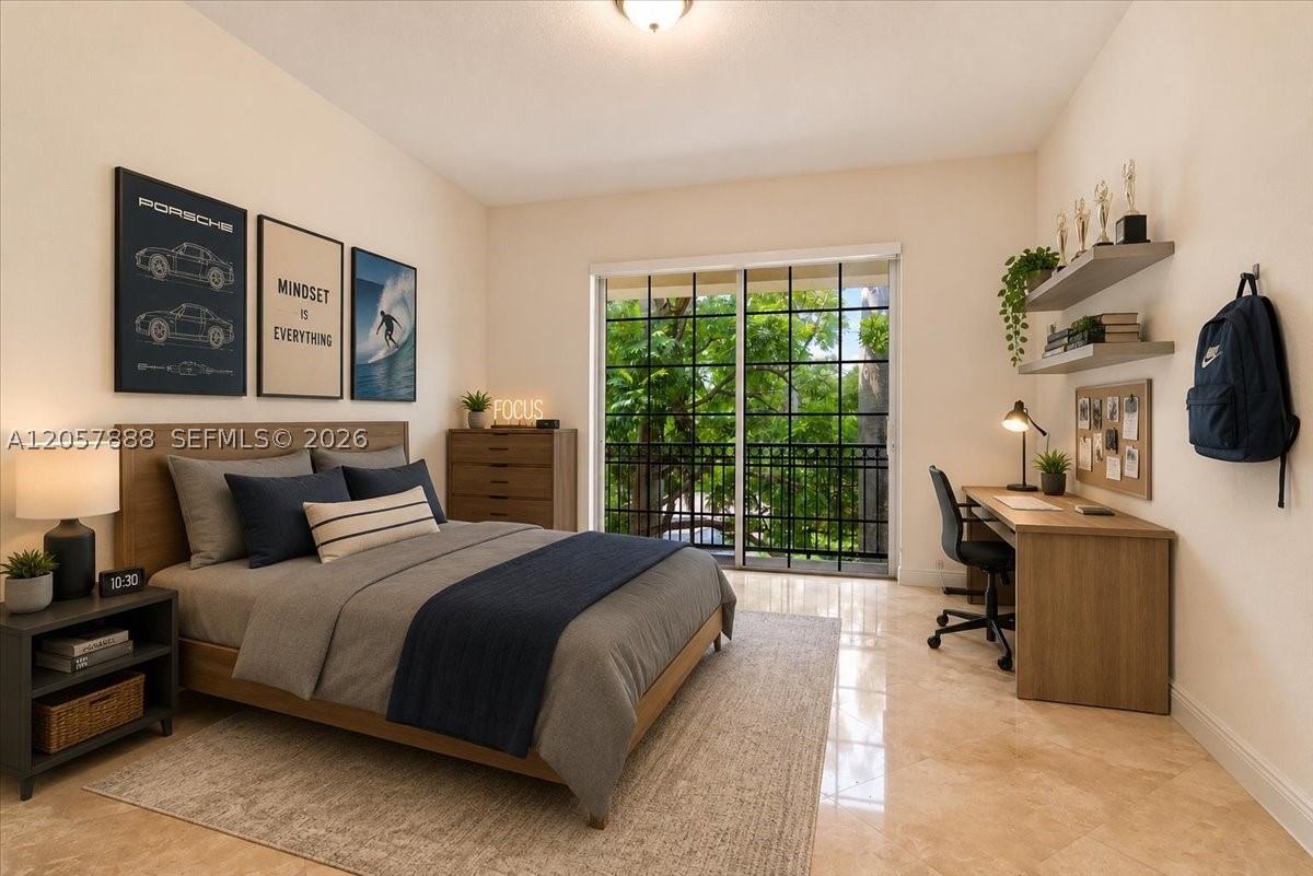 996 Sanibel Dr, Hollywood FL 33019