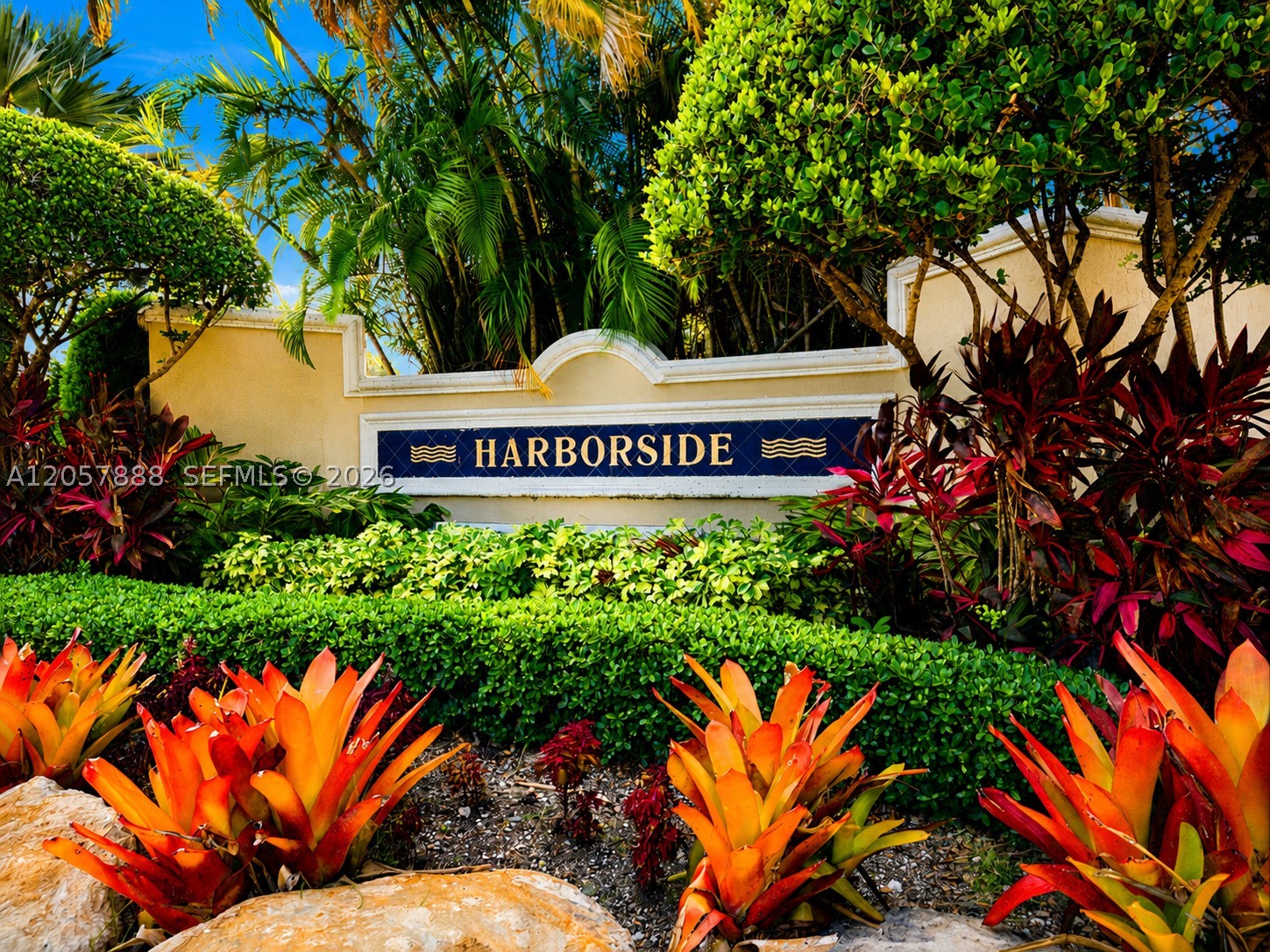 996 Sanibel Dr, Hollywood FL 33019
