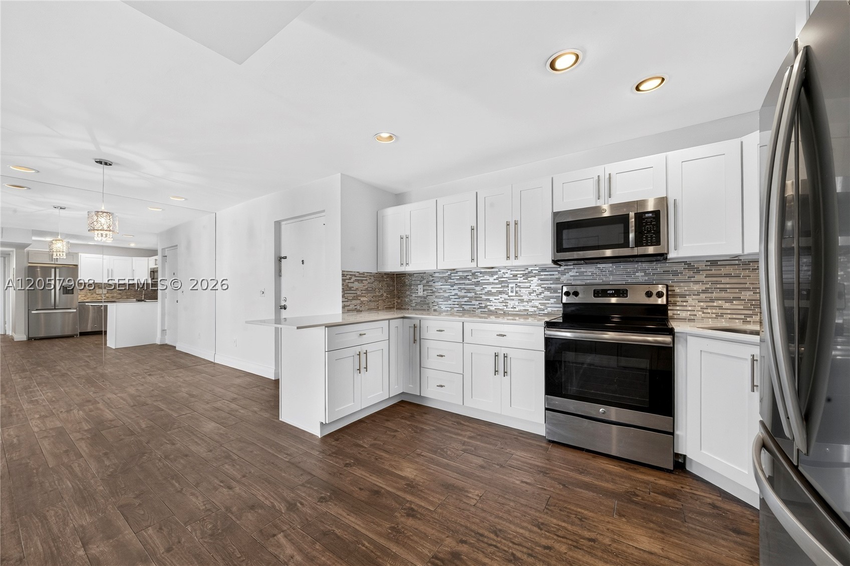 3642 NE 171st St #305, North Miami Beach FL 33160