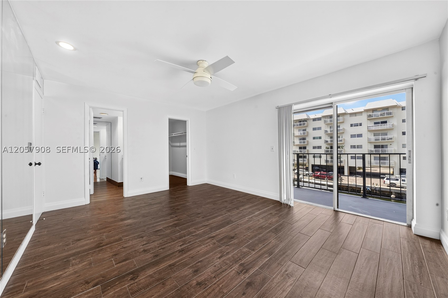 3642 NE 171st St #305, North Miami Beach FL 33160