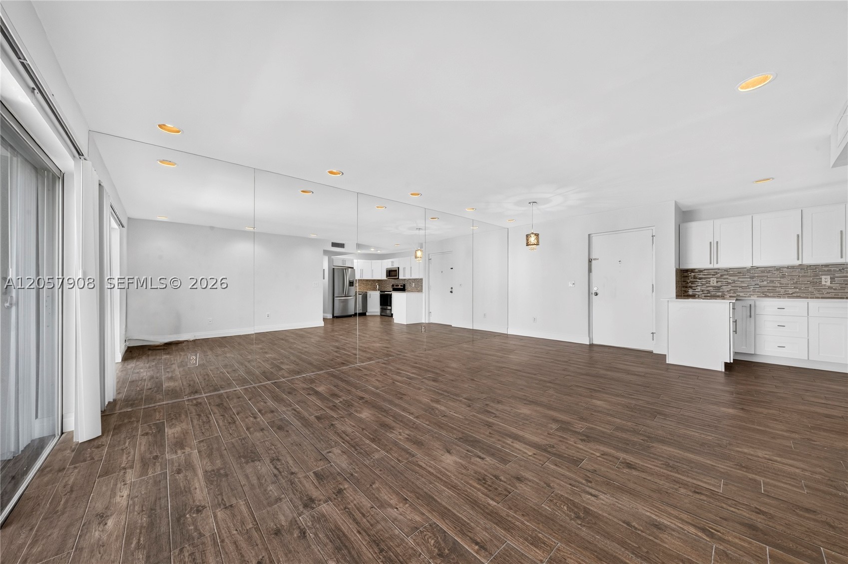3642 NE 171st St #305, North Miami Beach FL 33160