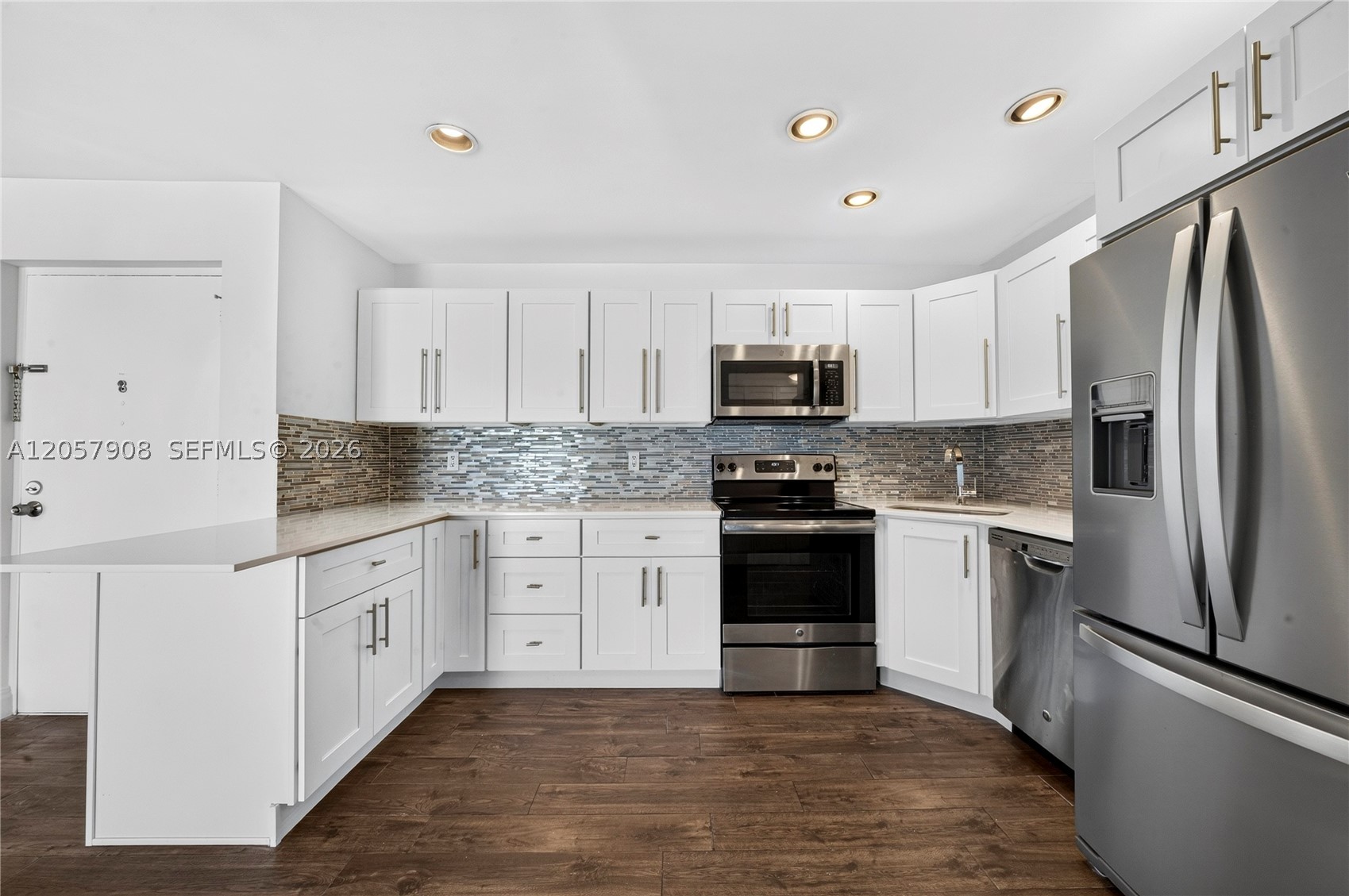 3642 NE 171st St #305, North Miami Beach FL 33160