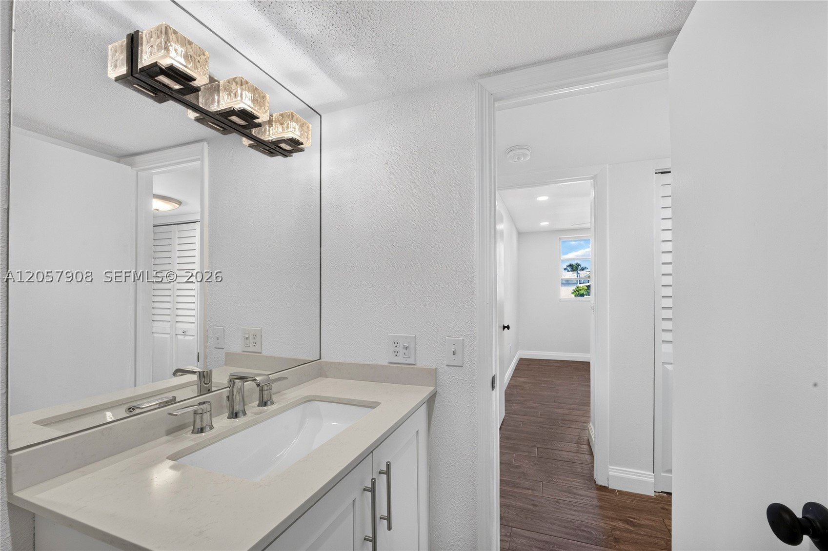3642 NE 171st St #305, North Miami Beach FL 33160