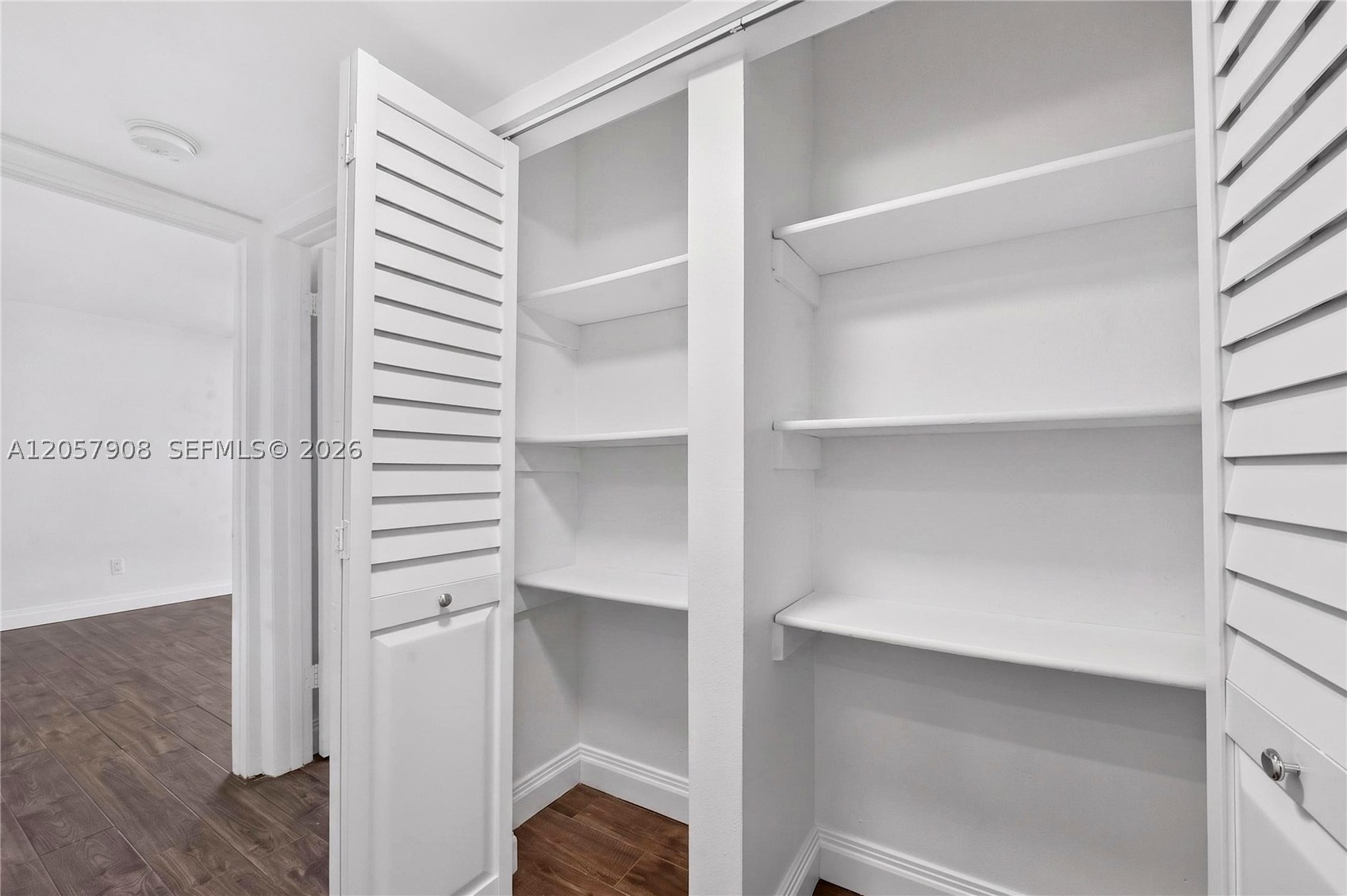 3642 NE 171st St #305, North Miami Beach FL 33160