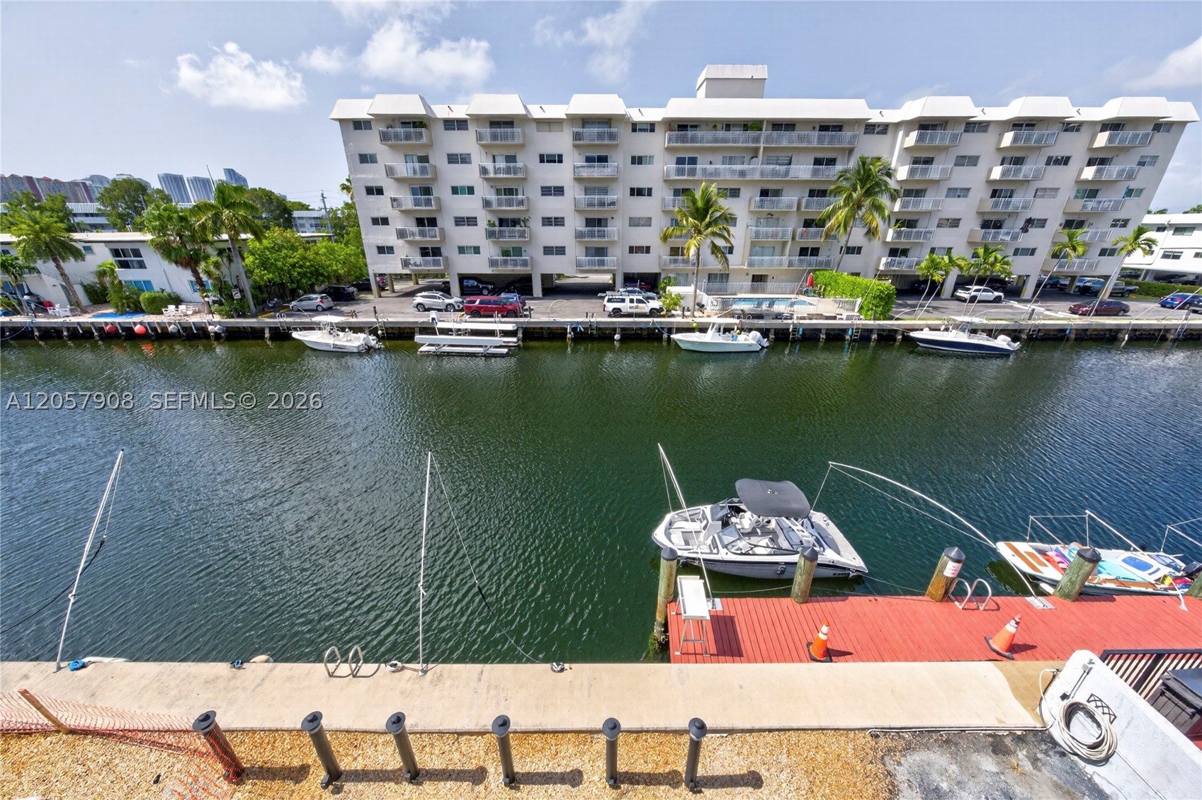 3642 NE 171st St #305, North Miami Beach FL 33160