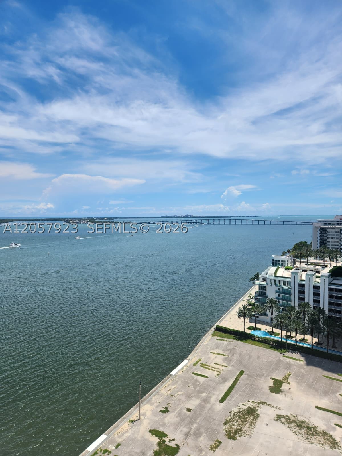 1155 Brickell Bay Dr #1807, Miami FL 33131