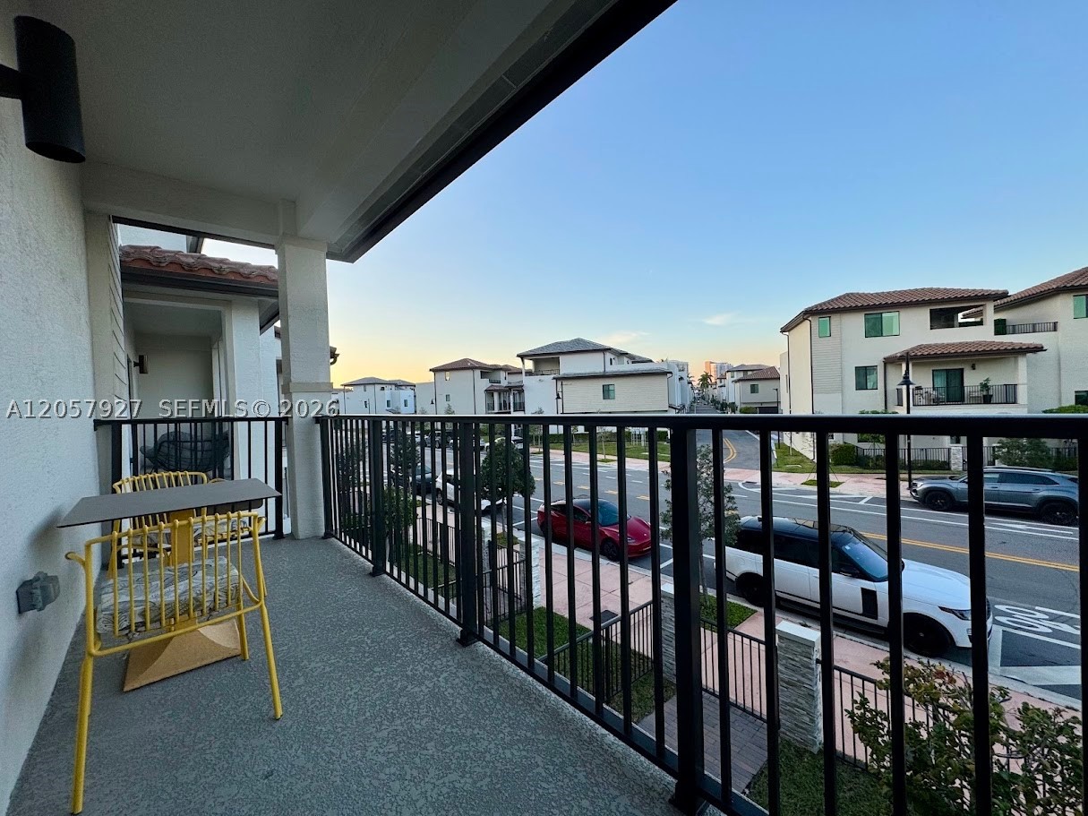 8316 NW 43rd St, Doral FL 33166