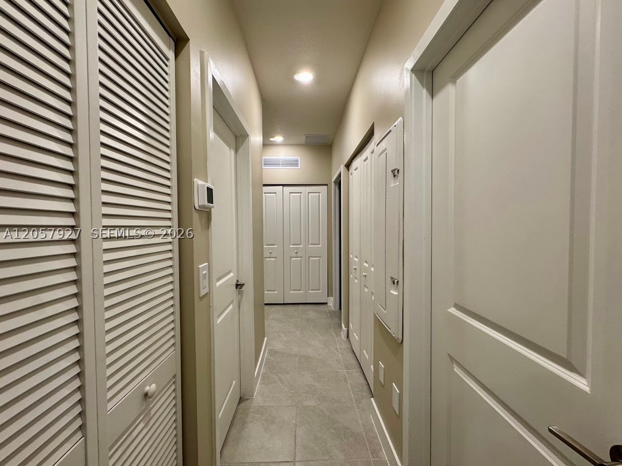 8316 NW 43rd St, Doral FL 33166
