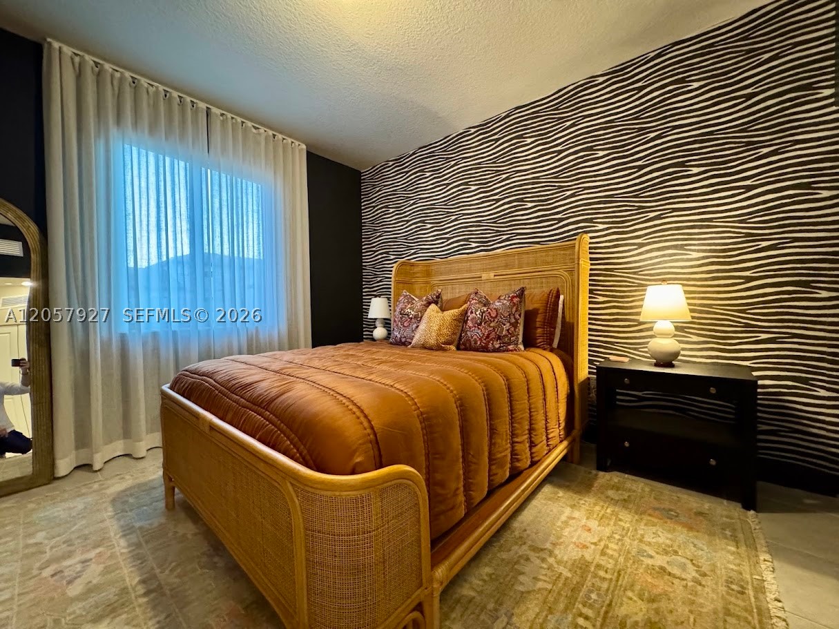 8316 NW 43rd St, Doral FL 33166