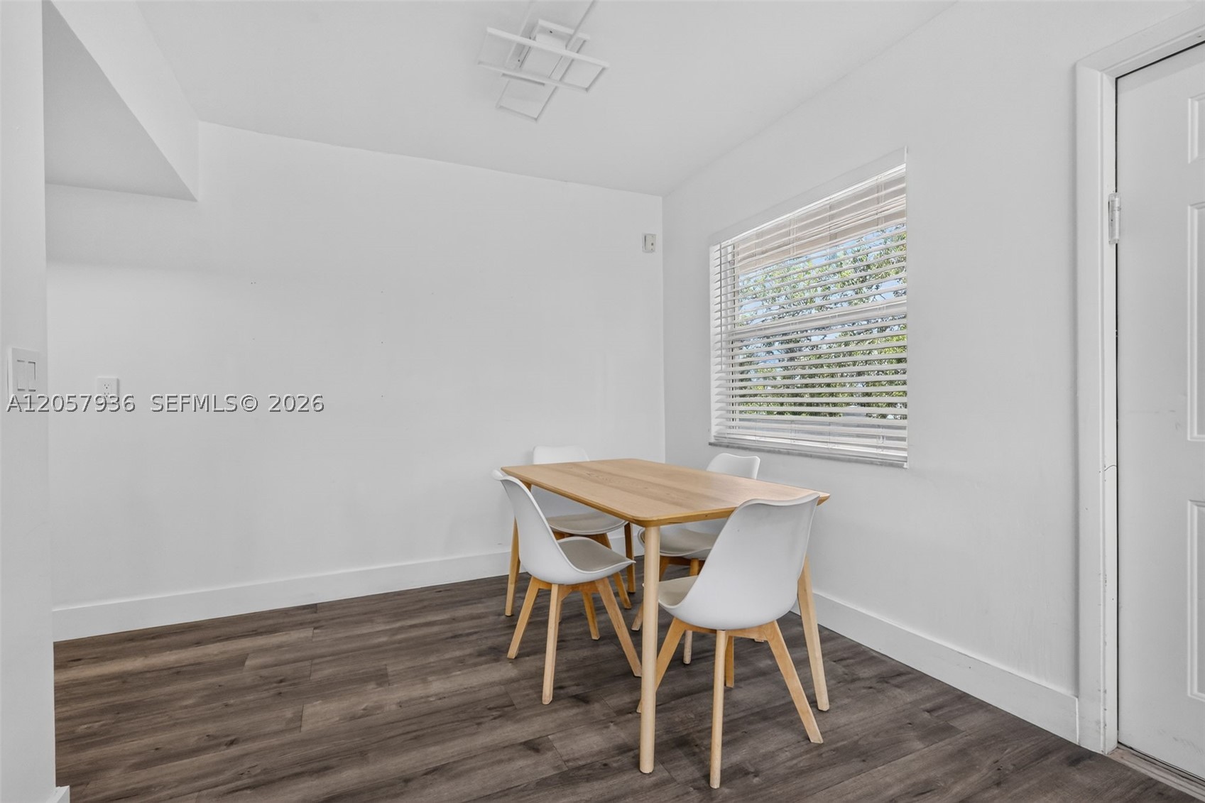 2100 Diana Dr #310, Hallandale Beach FL 33009