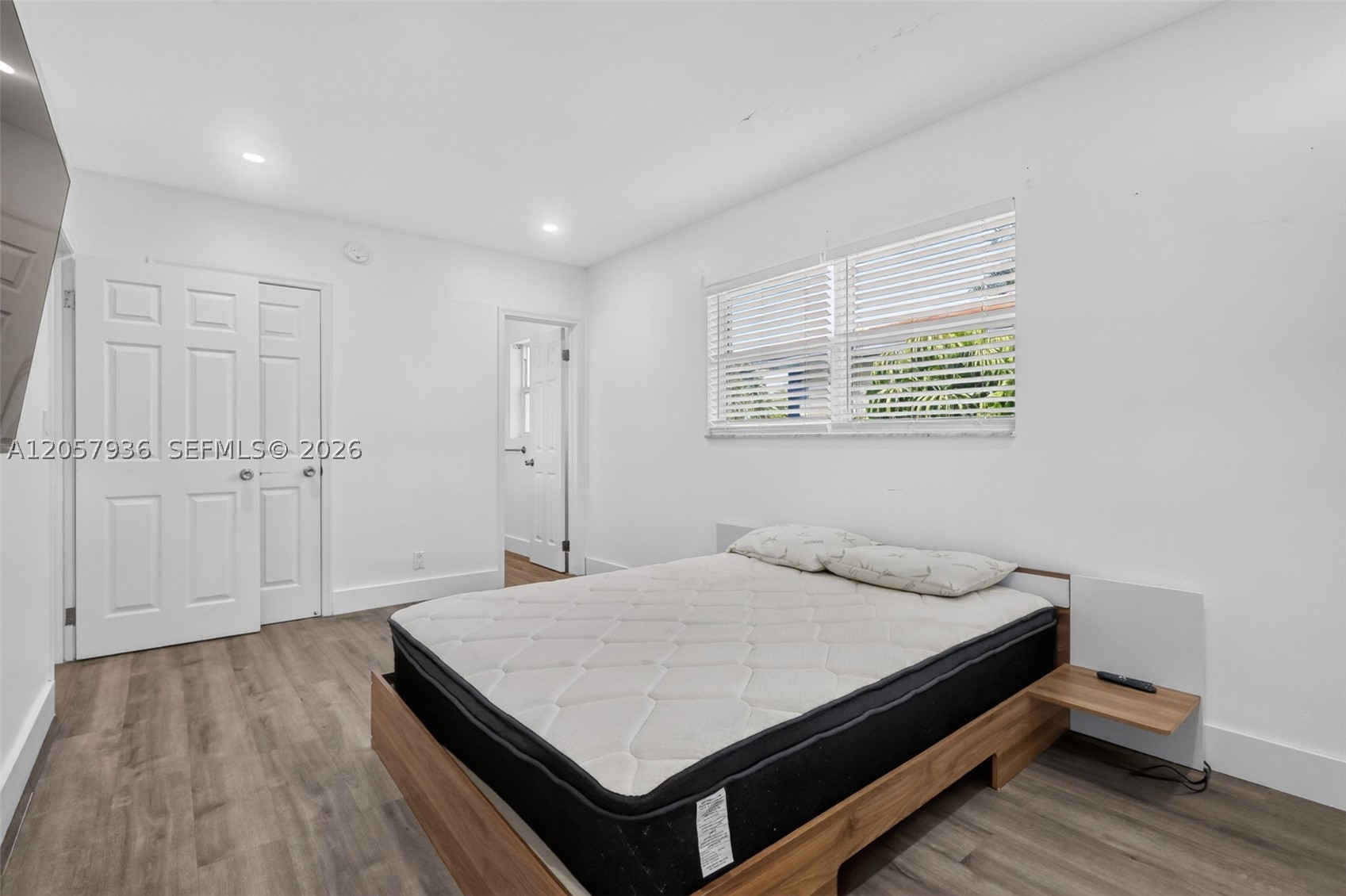 2100 Diana Dr #310, Hallandale Beach FL 33009