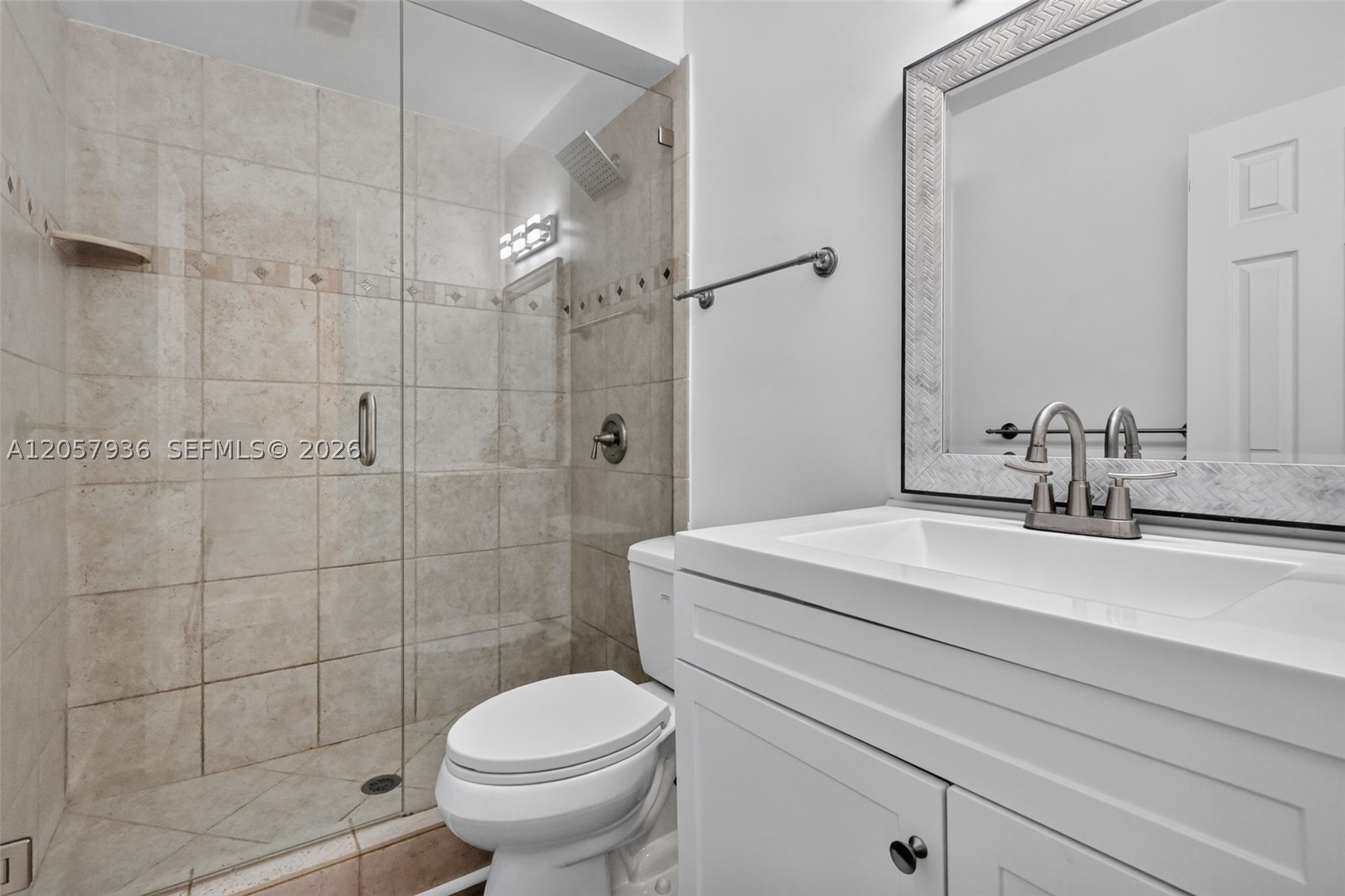 2100 Diana Dr #310, Hallandale Beach FL 33009
