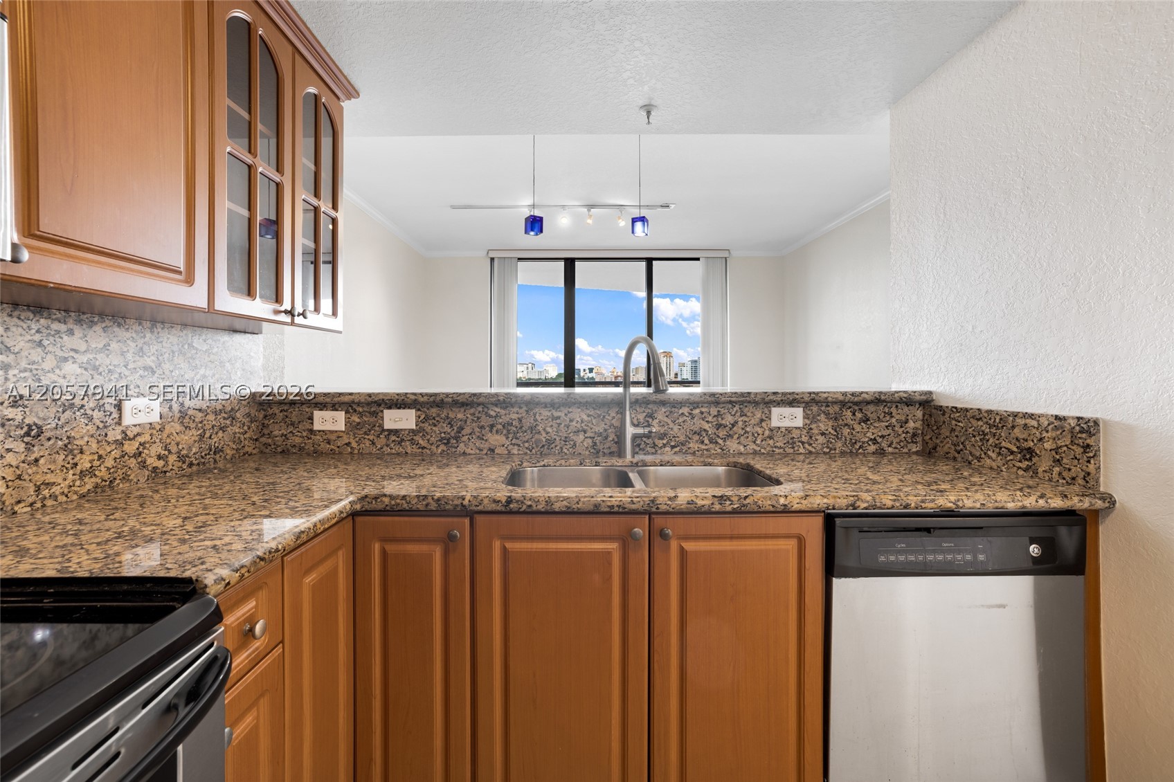 2301 SW 27th Ave #1102, Miami FL 33145